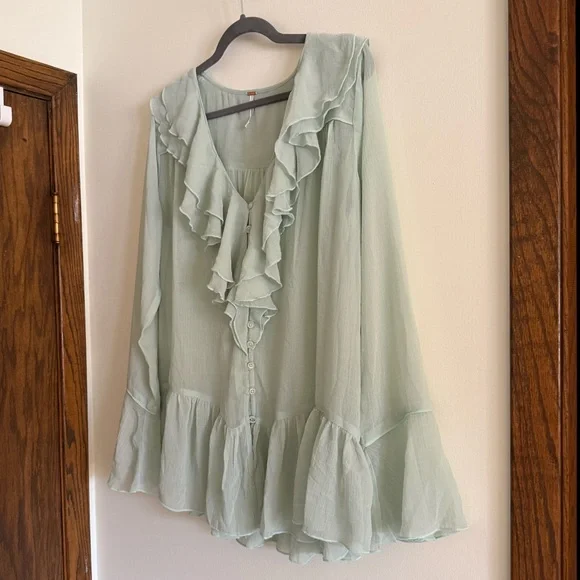 Free People Callie Sheer Flowy Light Green Ruffled Tunic Blouse Boho Drapey Chic - Picture 3 of 10